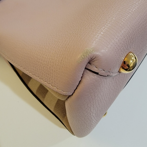 Burberry handbag and wallet - Picture 4 of 10